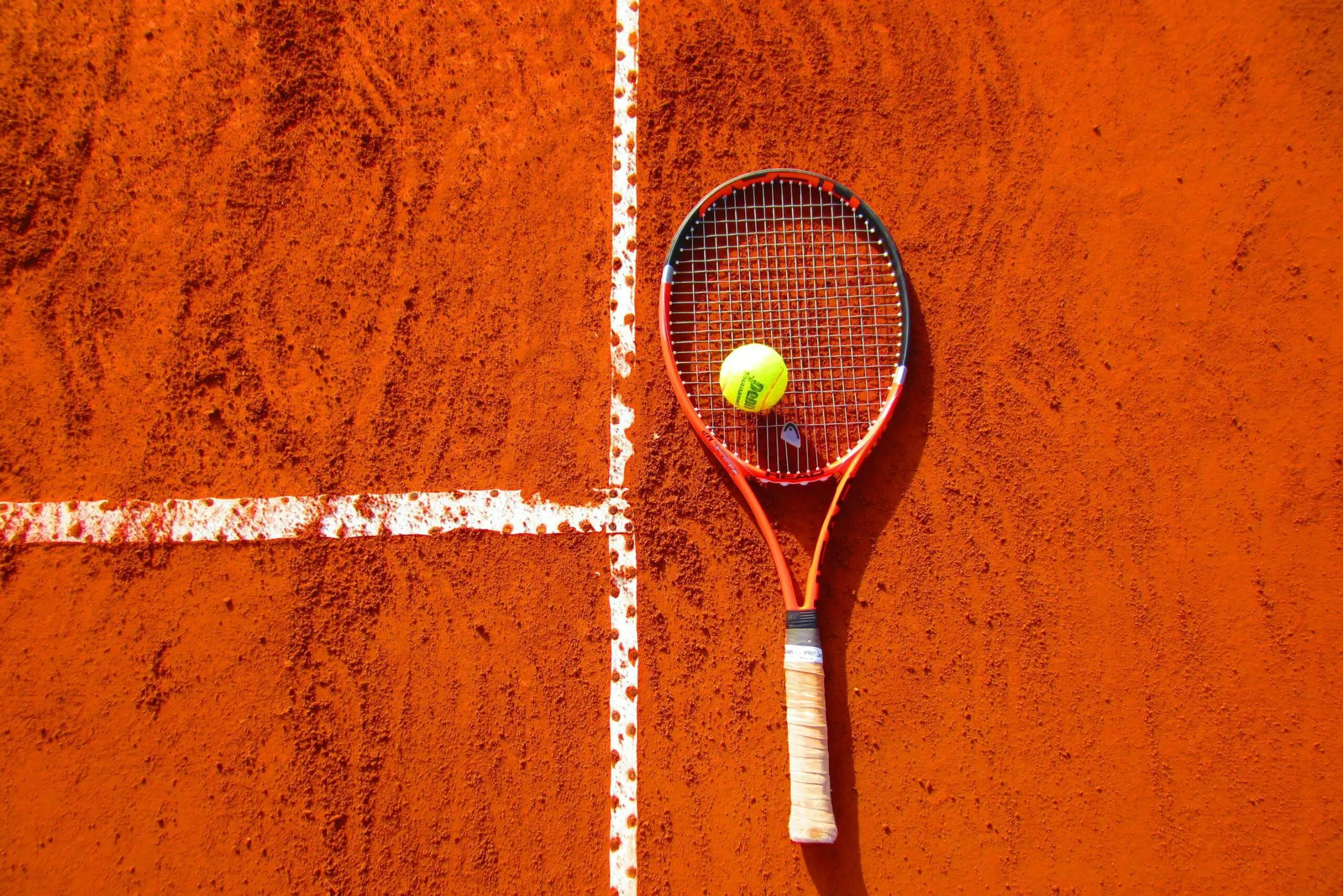 Professional tennis stringing London